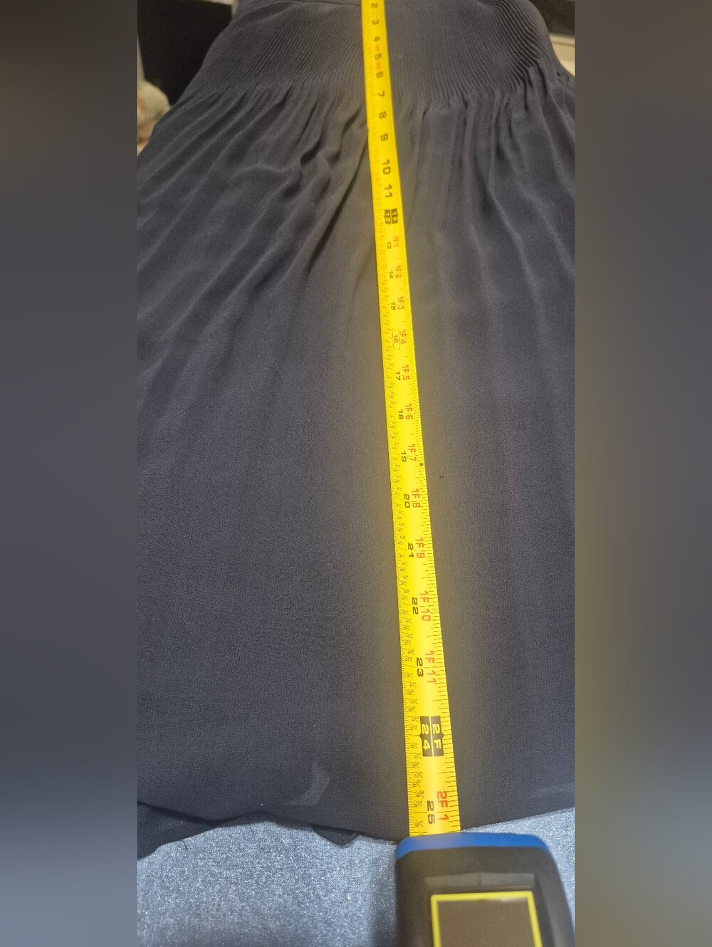 H&M Elegant Navy Pleated Skirt - Picture 5 of 6